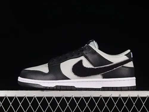 All Categories Nk SB Dunk Series Nk SB Dunk Low Low-top sneakers Cost-effective version Nk Dunk Low "Chenille" plush black hook SB low-top sports and leisure sneakers DQ7683-001